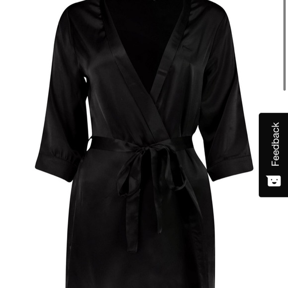 Satin robe - Picture 3 of 3